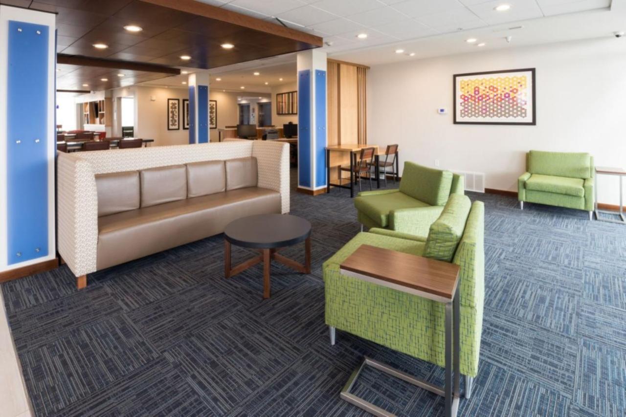 Holiday Inn Express & Suites - Michigan City By Ihg Esterno foto